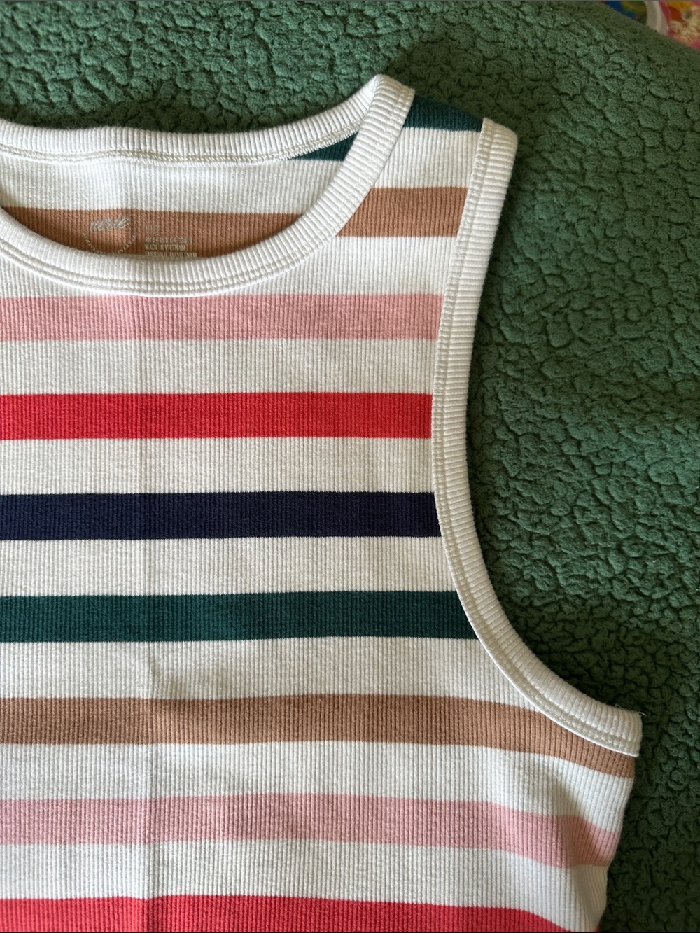 Striped Ribbed Cropped Tank - Multi Color - Picture 3 of 10